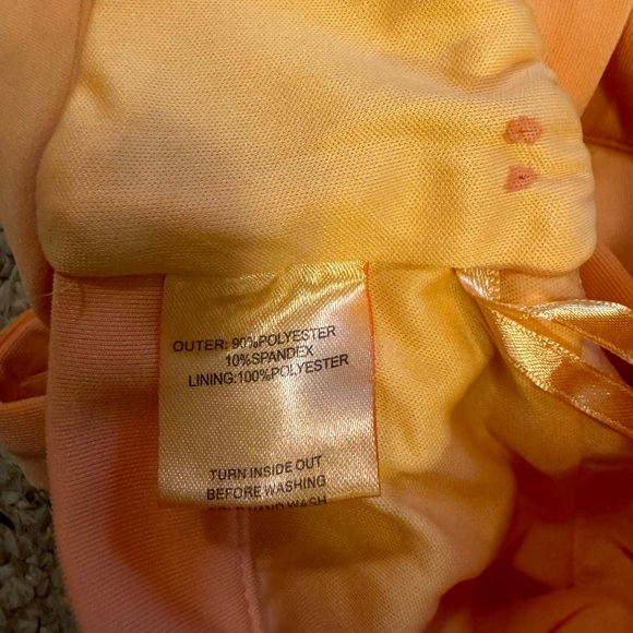 *3 for $9* Peachy Plunge Crop Top - Picture 9 of 9